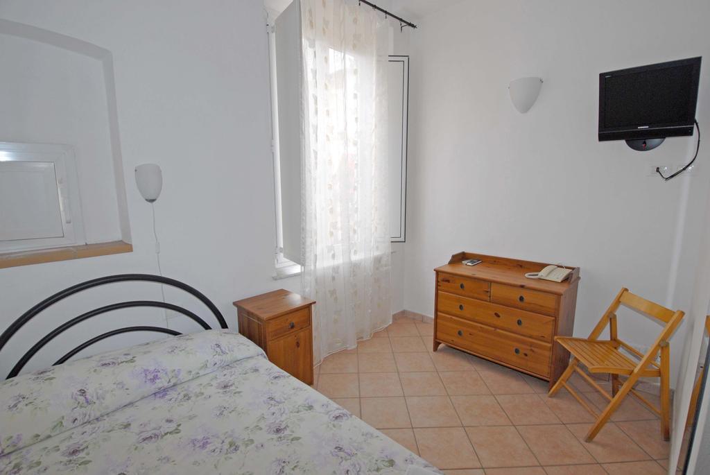 Hotel Luana Viareggio Habitación foto